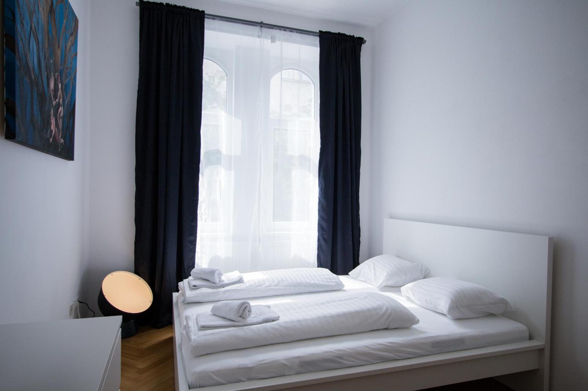 Porzellangarten Apartment I Contactless Check-In Wina Bagian luar foto