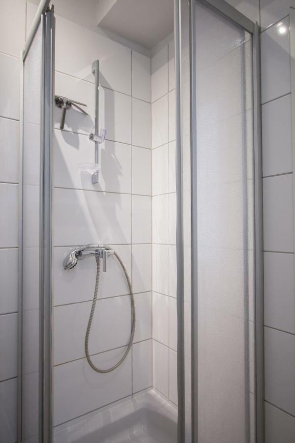 Porzellangarten Apartment I Contactless Check-In Wina Bagian luar foto